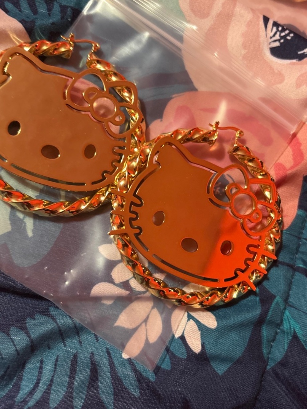 Hello kitty gold hoop earrings